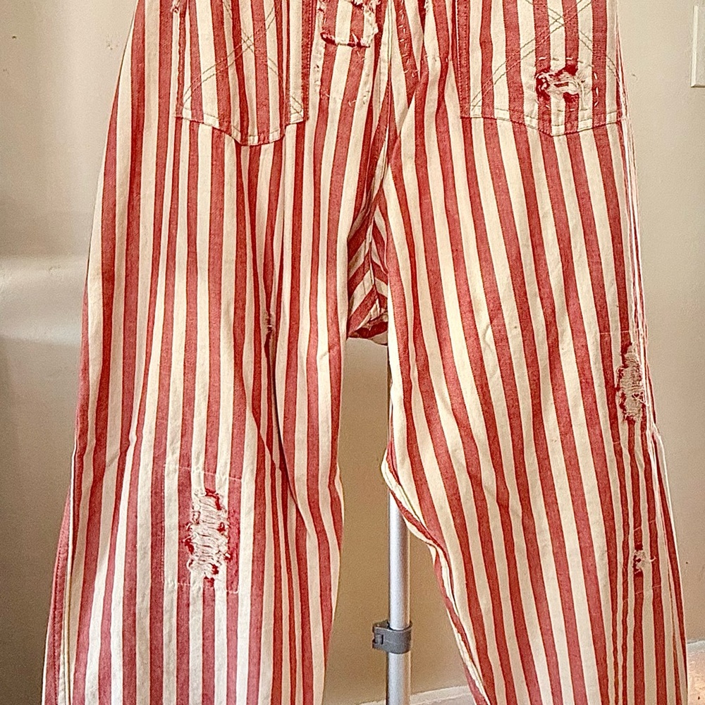 Magnolia Pearl Red and Cream Striped Pants - Picture 4 of 5
